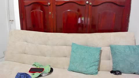 Snapshot of magnificent_star18 chatting on December 2024 04:01:02 AM RONALD online show from December 2024 04:01:02 AM