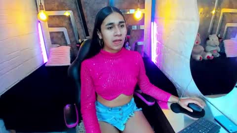 mahiara hot online show from August 2026 12:59:02 PM