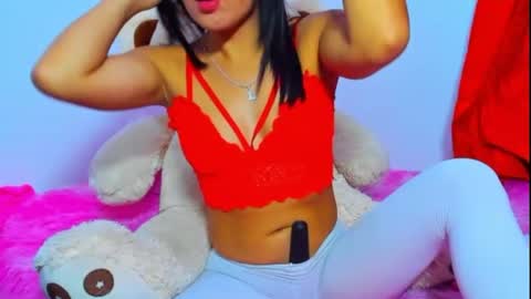 Maia Bronce online show from July 2026 03:32:01 AM