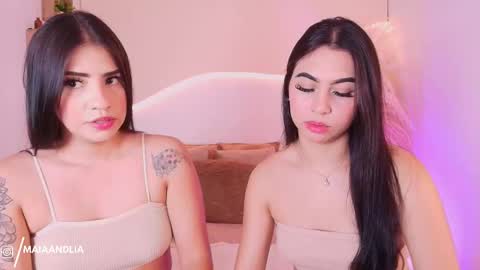 Snapshot of maia_lia_ chatting on September 2025 08:20:02 PM MAIA LIA online show from September 2025 08:20:02 PM