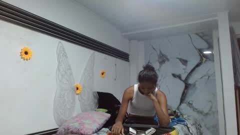 Snapshot of maia_little2 chatting on September 2025 11:45:02 AM MAIA online show from September 2025 11:45:02 AM