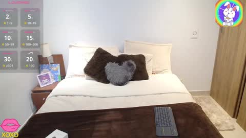    t  online show from September 2025 04:01:02 AM