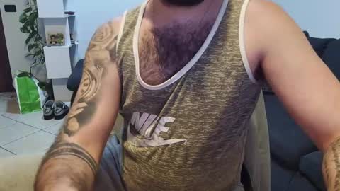 Snapshot of maialinofriuli chatting on November 2025 05:16:01 PM maialinofriuli online show from November 2025 05:16:01 PM