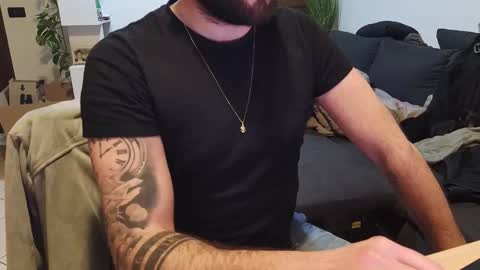 Snapshot of maialinofriuli chatting on January 2026 05:40:01 PM maialinofriuli online show from January 2026 05:40:01 PM