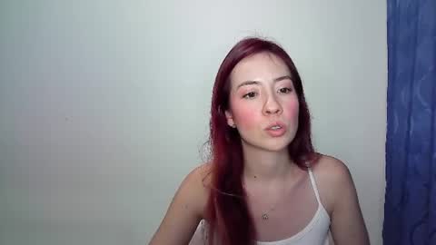 Snapshot of maiarosse_ chatting on June 2026 04:35:02 AM MaiaRosse online show from June 2026 04:35:02 AM
