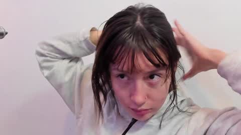 Snapshot of maibys_cute chatting on January 2025 04:05:01 AM maibys online show from January 2025 04:05:01 AM