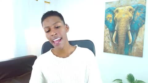 Snapshot of maiki18 chatting on December 2025 09:08:02 PM I am Maik online show from December 2025 09:08:02 PM