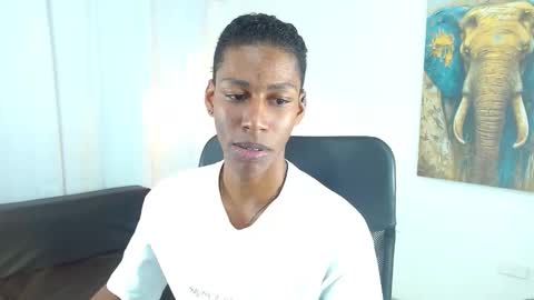 Snapshot of maiki18 chatting on January 2026 07:11:01 PM I am Maik online show from January 2026 07:11:01 PM