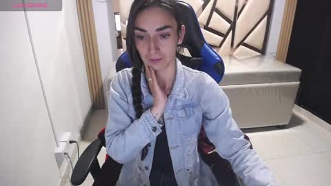 Maily online show from November 2025 02:55:02 AM