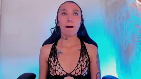 Mailyn  online show from June 2026 11:34:01 AM