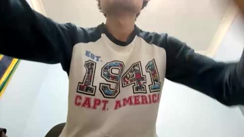 Snapshot of maishall chatting on December 2025 11:27:02 AM David Sae Hymn Cho online show from December 2025 11:27:02 AM