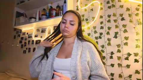 Luna online show from February 2026 04:07:02 PM