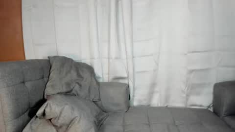 Snapshot of majestictsnathalie chatting on March 2026 08:55:02 AM Natalieloves online show from March 2026 08:55:02 AM