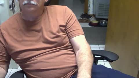 Snapshot of majormike34 chatting on January 2026 03:19:02 AM majormike34 online show from January 2026 03:19:02 AM