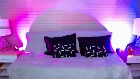 Makarena  online show from February 2025 02:16:02 PM