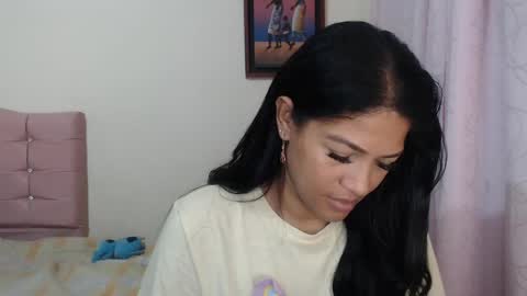 Snapshot of makennaa_1 chatting on April 2026 10:33:01 AM MAKENNAA online show from April 2026 10:33:01 AM