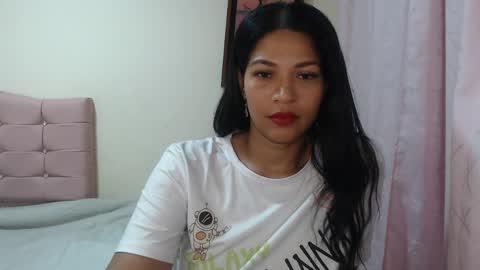 Snapshot of makennaa_1 chatting on April 2026 10:18:02 AM MAKENNAA online show from April 2026 10:18:02 AM
