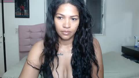 Snapshot of makennaa_1 chatting on May 2026 10:00:01 AM MAKENNAA online show from May 2026 10:00:01 AM