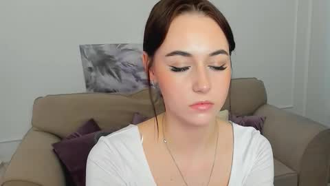 Snapshot of makeyouehappy chatting on November 2025 11:54:01 AM makeyouehappy online show from November 2025 11:54:01 AM