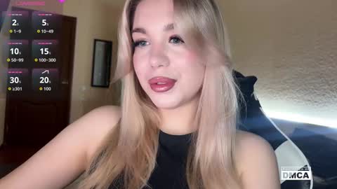 maksisisia online show from November 2025 01:44:02 PM