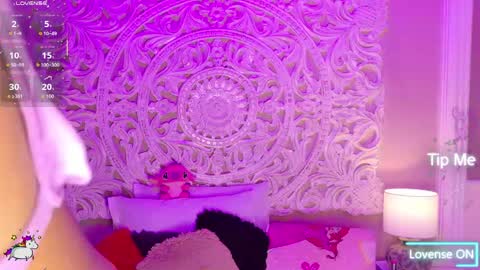   online show from May 2026 04:32:02 AM