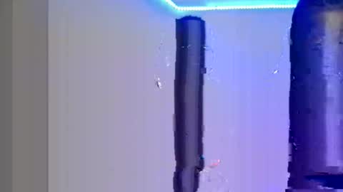 malani_malia online show from November 2025 04:16:01 PM