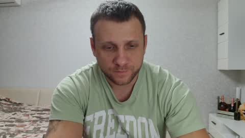 Snapshot of malchyshka chatting on December 2024 09:32:02 AM malchyshka online show from December 2024 09:32:02 AM