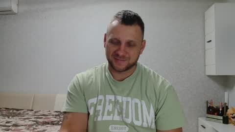 Snapshot of malchyshka chatting on December 2024 11:29:01 AM malchyshka online show from December 2024 11:29:01 AM