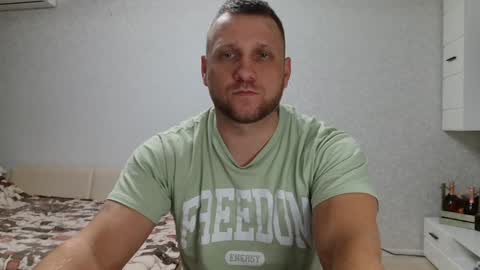 Snapshot of malchyshka chatting on December 2024 02:31:02 PM malchyshka online show from December 2024 02:31:02 PM