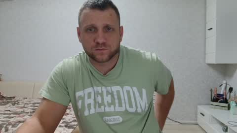 Snapshot of malchyshka chatting on December 2024 01:11:02 PM malchyshka online show from December 2024 01:11:02 PM