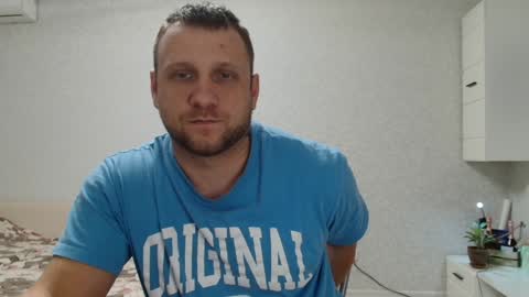 Snapshot of malchyshka chatting on December 2024 11:30:02 AM malchyshka online show from December 2024 11:30:02 AM