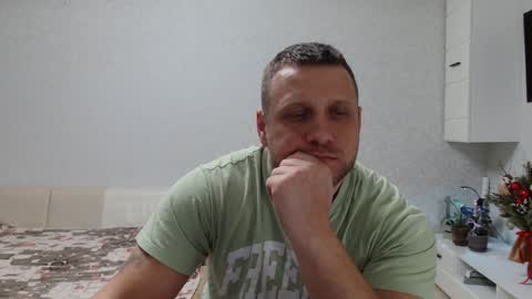 Snapshot of malchyshka chatting on January 2025 03:07:02 PM malchyshka online show from January 2025 03:07:02 PM