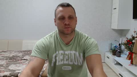 Snapshot of malchyshka chatting on January 2025 09:08:02 AM malchyshka online show from January 2025 09:08:02 AM