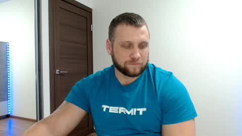 malchyshka online show from December 2025 03:30:02 PM