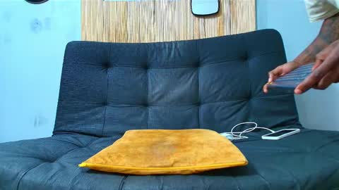 Snapshot of malcompierce chatting on October 2025 11:49:01 PM Malcom online show from October 2025 11:49:01 PM