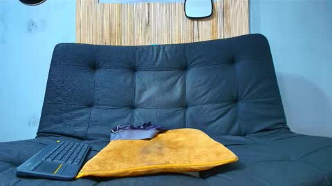 Snapshot of malcompierce chatting on November 2025 01:11:01 PM Malcom online show from November 2025 01:11:01 PM