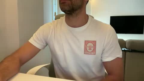 Snapshot of malditodrama chatting on November 2025 09:42:01 AM malditodrama online show from November 2025 09:42:01 AM