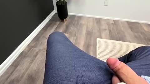 male_gr online show from April 2026 09:35:01 PM