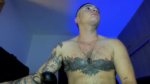 Snapshot of male_pussy chatting on October 2025 04:43:02 AM ADAM online show from October 2025 04:43:02 AM