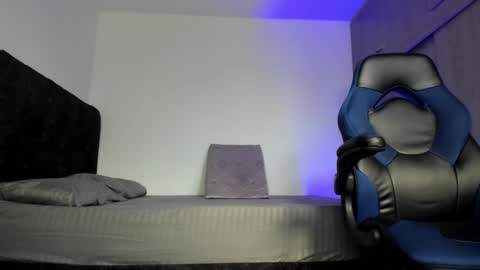 Snapshot of male_pussy chatting on October 2025 06:52:02 PM ADAM online show from October 2025 06:52:02 PM