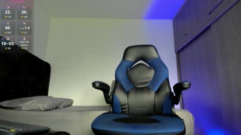 Snapshot of male_pussy chatting on October 2025 06:15:01 PM ADAM online show from October 2025 06:15:01 PM