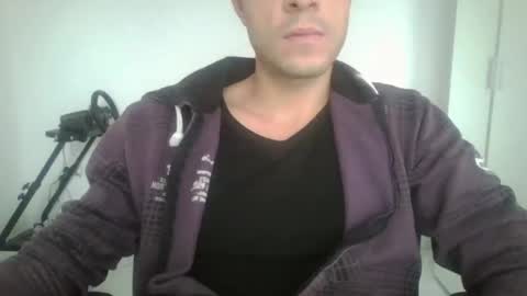 Snapshot of maleboyz chatting on December 2024 02:49:02 PM Boybi online show from December 2024 02:49:02 PM