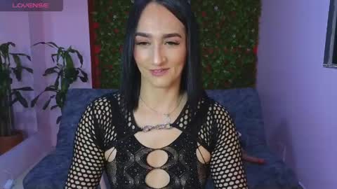 malen_fitnessmilf online show from May 2026 07:33:01 PM