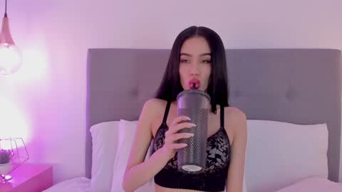 Snapshot of malena_angel_ chatting on December 2024 08:01:02 PM Malena Angel online show from December 2024 08:01:02 PM