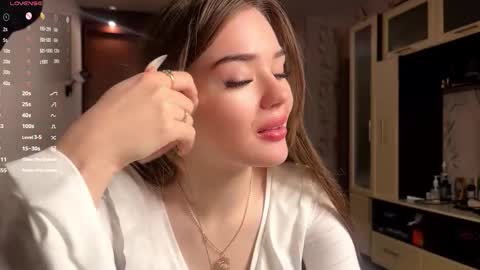 Snapshot of mallybooo chatting on February 2026 03:05:02 PM Jinny online show from February 2026 03:05:02 PM