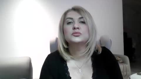 Snapshot of malorine chatting on December 2025 05:08:02 PM malorine online show from December 2025 05:08:02 PM