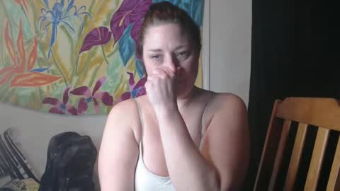 Snapshot of mamagloxoxo chatting on January 2025 04:59:01 PM Glo online show from January 2025 04:59:01 PM