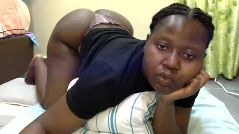 Snapshot of mamasita2023 chatting on October 2025 02:38:02 PM mamasita2023 online show from October 2025 02:38:02 PM