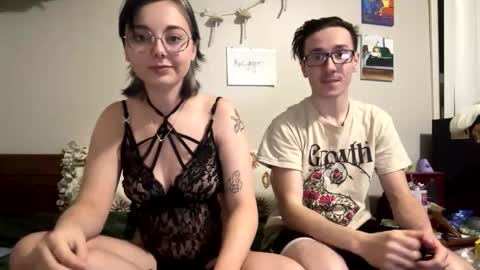 MamiCloudz online show from March 2025 02:41:01 AM