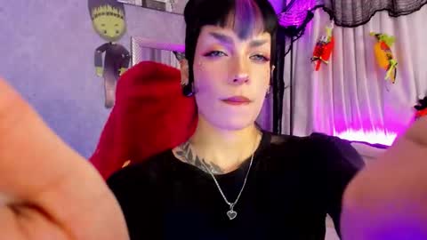 Snapshot of mamushka_ chatting on October 2025 04:03:02 PM online show from October 2025 04:03:02 PM